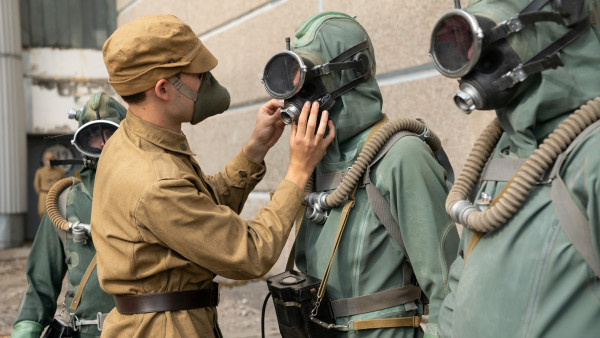 Kijk deze superspannende miniserie over een van de grootste rampen uit de menselijke geschiedenis voordat het te laat is