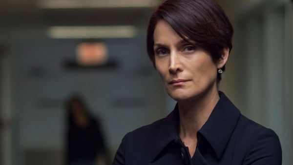 Carrie-Anne Moss gecast in 'Wisting'